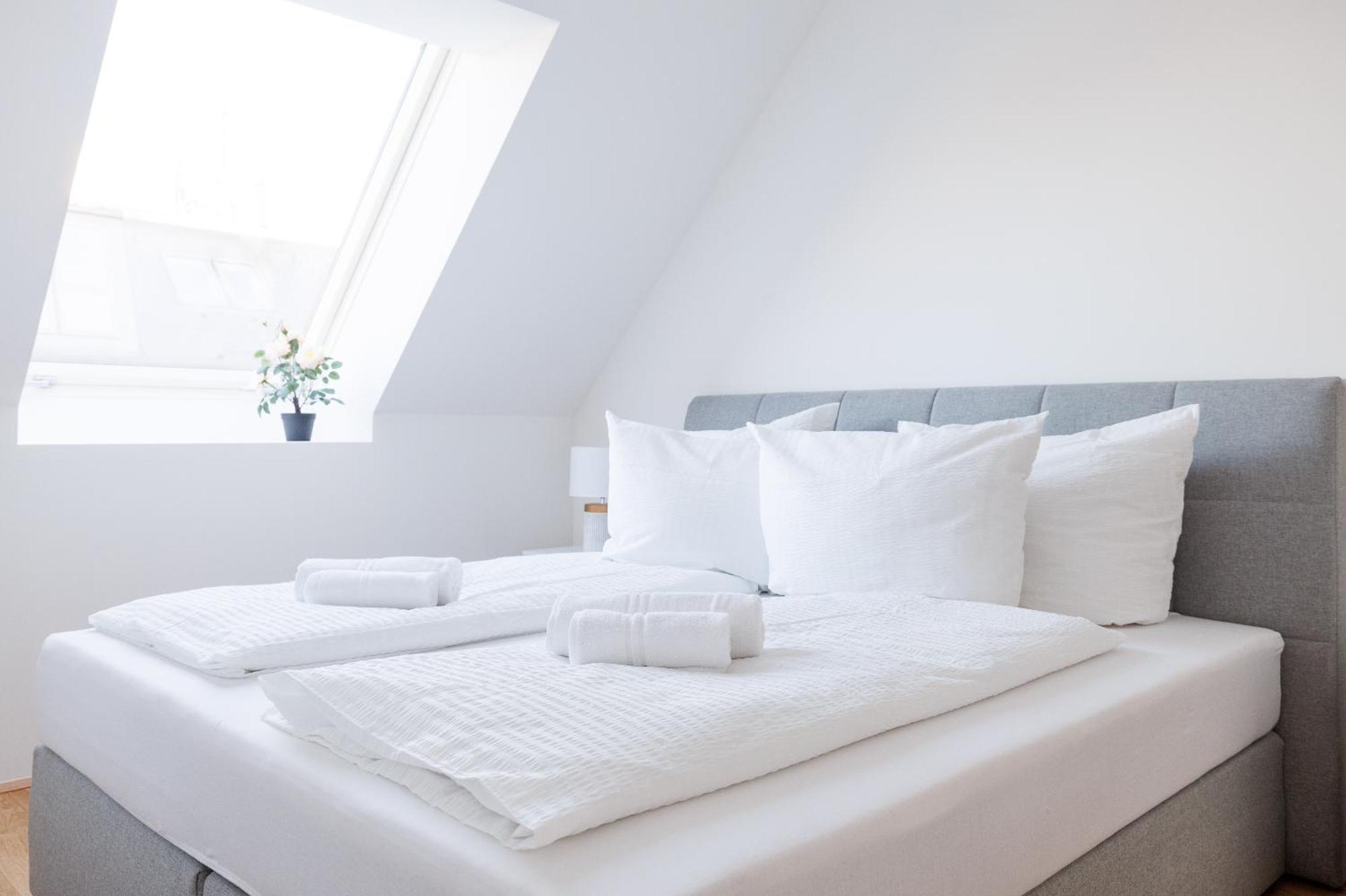 Symphony Apartments 40 - Modern Loft With Terrace And Grill In Central Location Wien Ngoại thất bức ảnh