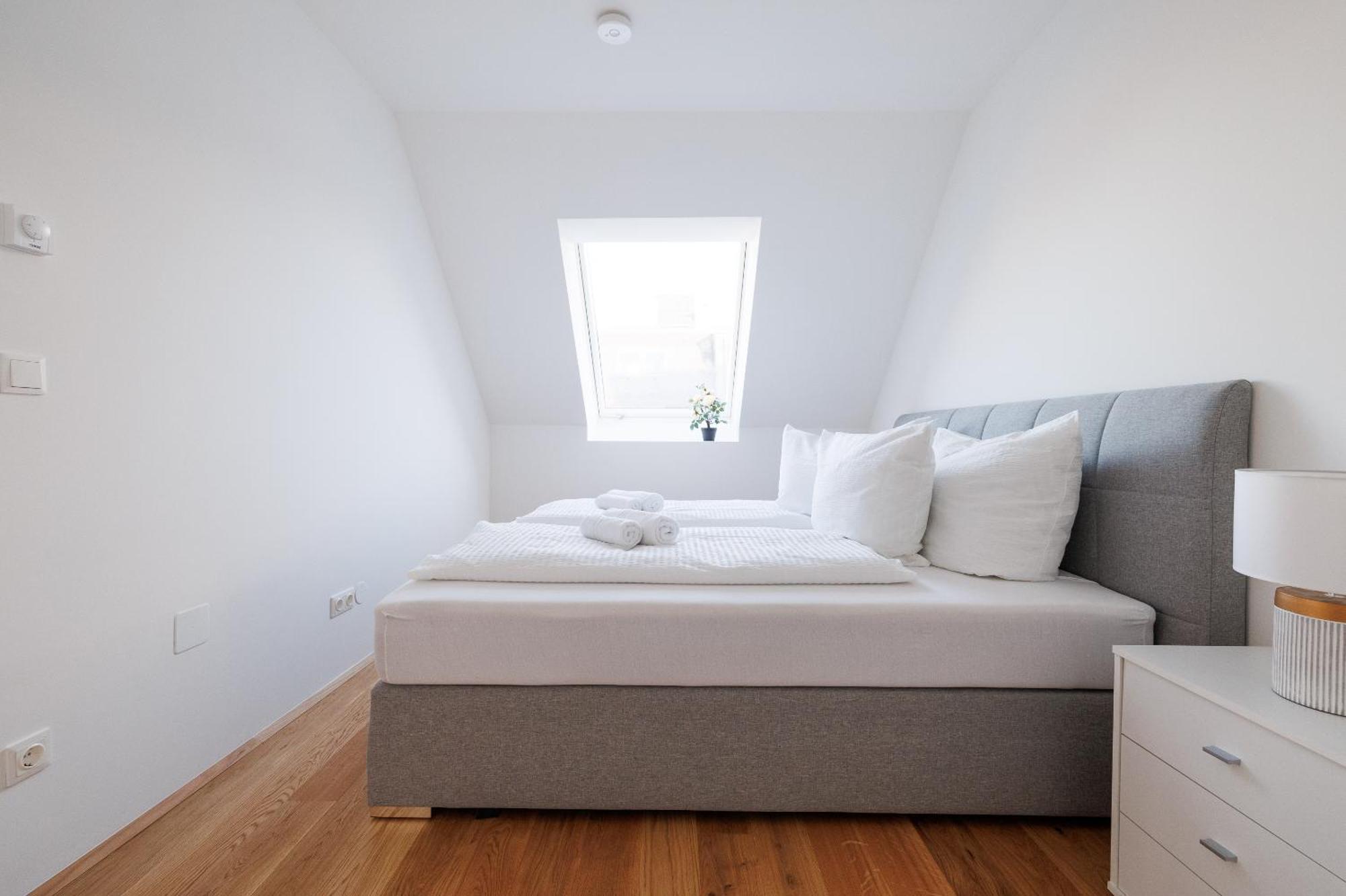 Symphony Apartments 40 - Modern Loft With Terrace And Grill In Central Location Wien Ngoại thất bức ảnh